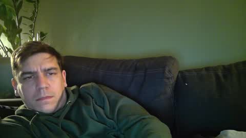 Snapshot of karl_mask chatting on December 9, 12:01 am Karl online show from December 9, 12:01 am