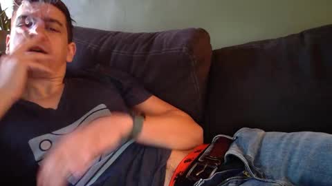 Snapshot of karl_mask chatting on December 11, 4:20 pm Karl online show from December 11, 4:20 pm