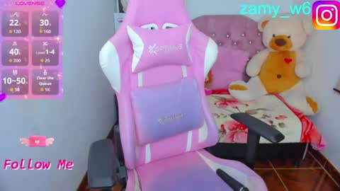 Snapshot of karla_cutee1 chatting on May 1, 5:12 am karla online show from May 1, 5:12 am