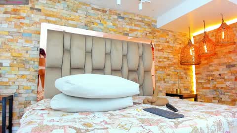  Karla  online show from January 20, 8:29 pm