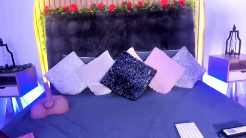 Karla Gonzaless online show from February 11, 6:55 pm