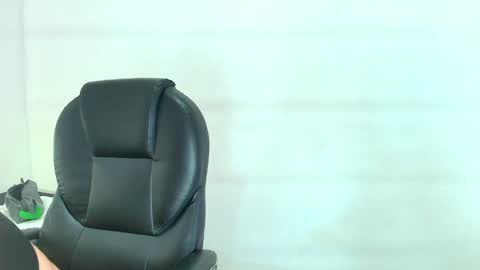 karla_hilton1 online show from April 10, 11:37 am