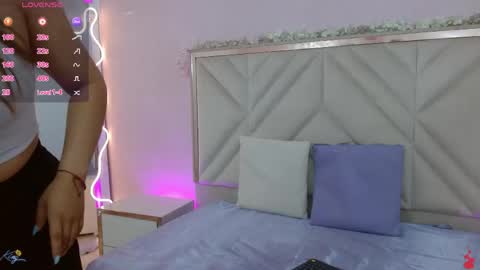 karla_tay1 online show from May 26, 11:50 am