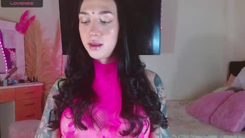 Snapshot of karla_zambrano chatting on January 26, 12:26 am karla online show from January 26, 12:26 am