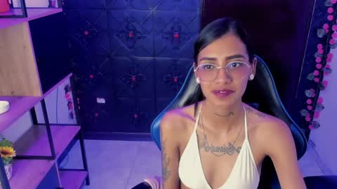 Snapshot of karlaslutskinny__ chatting on July 11, 10:22 pm karlaslutskinny__ online show from July 11, 10:22 pm