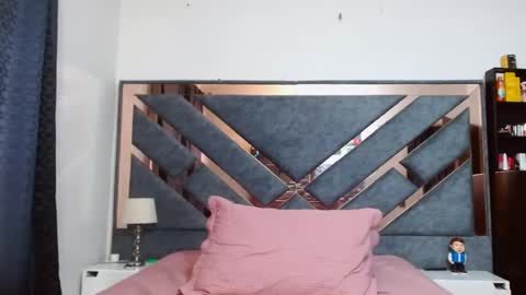 Snapshot of karlatesg chatting on June 27, 12:22 pm Karla online show from June 27, 12:22 pm