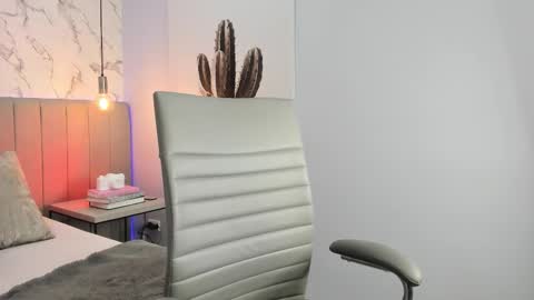 karlla_brown online show from October 10, 4:06 pm