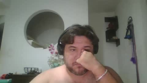 Snapshot of karlmagnus19 chatting on April 14, 2:28 am karlmagnus19 online show from April 14, 2:28 am