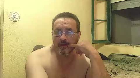 Snapshot of karlpal chatting on June 13, 10:18 pm karlpal online show from June 13, 10:18 pm