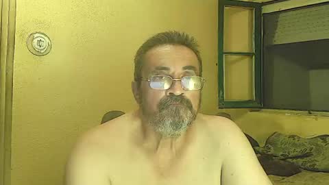 Snapshot of karlpal chatting on July 4, 10:38 pm karlpal online show from July 4, 10:38 pm