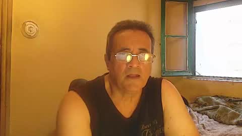 Snapshot of karlpal chatting on July 9, 7:23 am karlpal online show from July 9, 7:23 am