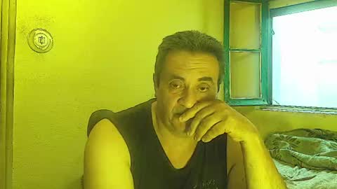 Snapshot of karlpal chatting on July 10, 6:39 am karlpal online show from July 10, 6:39 am