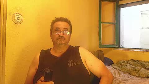 Snapshot of karlpal chatting on July 25, 5:27 am karlpal online show from July 25, 5:27 am