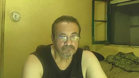 Snapshot of karlpal chatting on August 1, 2:11 am karlpal online show from August 1, 2:11 am