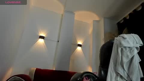 Snapshot of karlye_hot chatting on July 12, 2:46 am KARLYE online show from July 12, 2:46 am