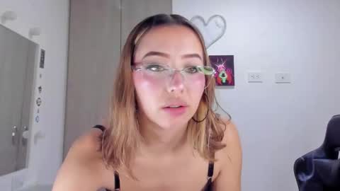 Snapshot of karodu chatting on December 18, 7:03 am Karo online show from December 18, 7:03 am