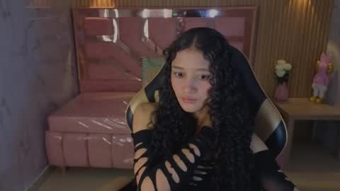 karol1_s online show from May 26, 3:02 am