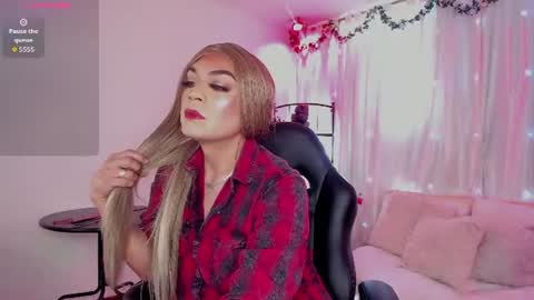 Snapshot of karol_elegance_ chatting on July 10, 1:14 pm karol online show from July 10, 1:14 pm