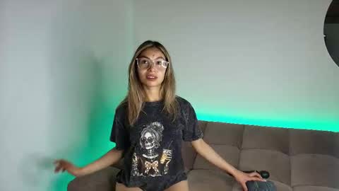 karol_goode online show from October 28, 3:32 am