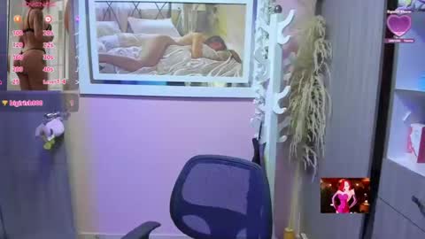 kAROL MILF   online show from July 3, 8:48 pm