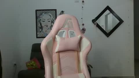    online show from December 11, 10:36 am