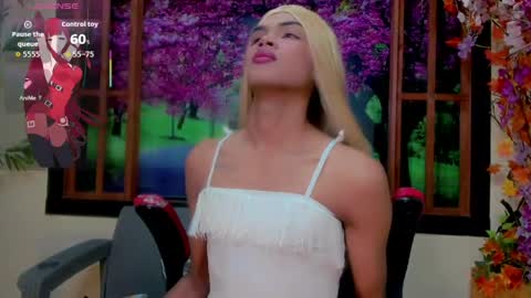 karol Vanessa   online show from April 18, 11:14 am