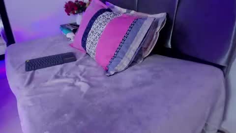 Snapshot of karol_wish chatting on March 19, 4:16 am karol_wish online show from March 19, 4:16 am