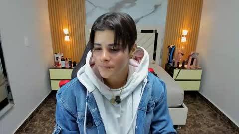 Karol and Luna online show from November 28, 7:38 pm