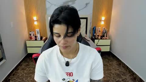 Karol and Luna online show from December 22, 7:33 pm