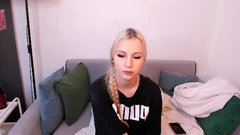 karolina_brand online show from July 11, 2:25 am