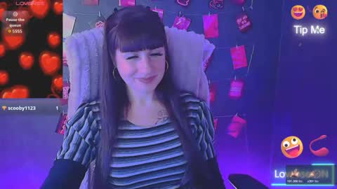 Caroline online show from January 9, 12:52 pm