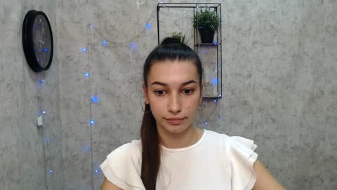 Snapshot of karolinamex_ chatting on January 3, 10:09 am Karolina online show from January 3, 10:09 am