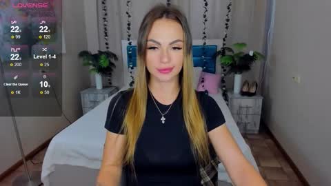 Snapshot of karolinasykes chatting on September 10, 10:04 am Karolina online show from September 10, 10:04 am
