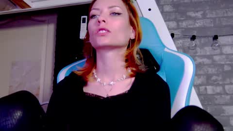 karoline121 online show from March 9, 7:05 pm