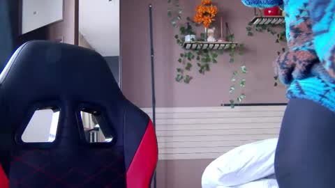 karoline121 online show from February 5, 9:47 am