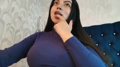 Isa online show from March 28, 9:58 pm