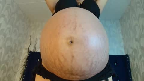 Isa online show from April 17, 11:30 pm