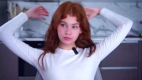 lina online show from January 6, 12:31 pm