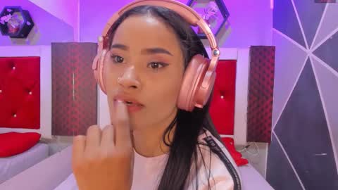 Karol online show from December 3, 12:03 pm