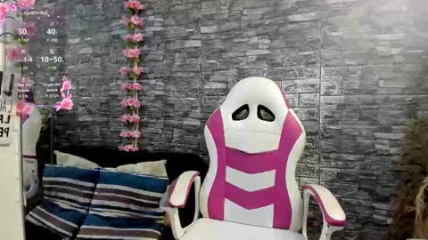 KAROLL online show from December 18, 12:44 pm