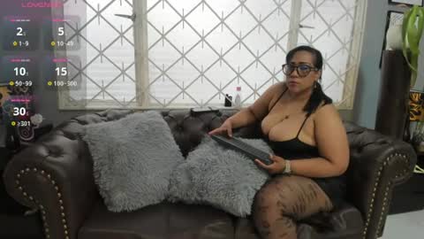 My name is  Miss Karol online show from June 15, 11:34 am