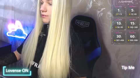 Caroline Fox online show from March 14, 9:04 am