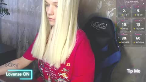 Caroline Fox online show from April 15, 10:22 am