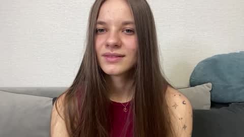 Lia online show from April 18, 4:00 pm