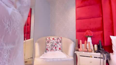 Kasandra Hall online show from May 17, 2:02 pm