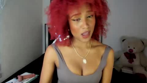 Snapshot of kasielopez chatting on February 23, 9:37 pm Kasie lopez online show from February 23, 9:37 pm