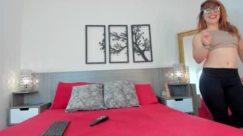 Snapshot of kassandr4 chatting on November 29, 2:09 pm Kassandra online show from November 29, 2:09 pm