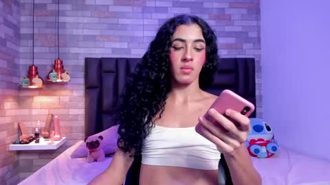 Snapshot of kassandraweked chatting on December 20, 8:01 pm Kassandra Weked online show from December 20, 8:01 pm