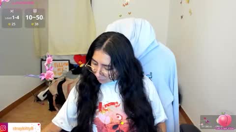 Snapshot of kat_ly_chan chatting on October 17, 1:03 pm Kat online show from October 17, 1:03 pm