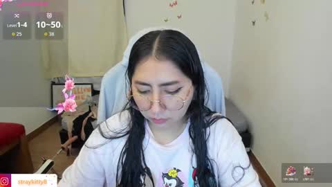 Kat       online show from November 9, 4:49 pm